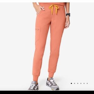 Figs Zamora Jogger Scrub Pants, Small Coral NWOT